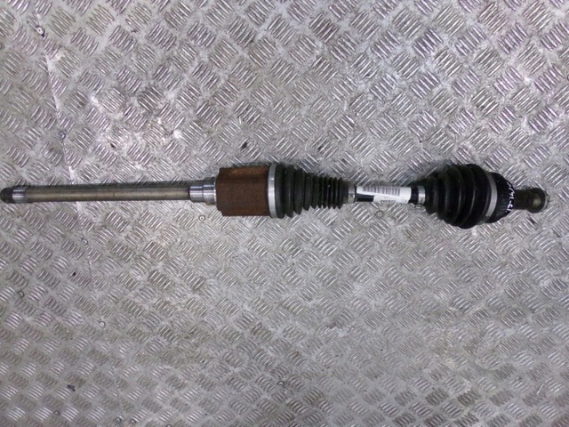Привід правий 7558950 BMW