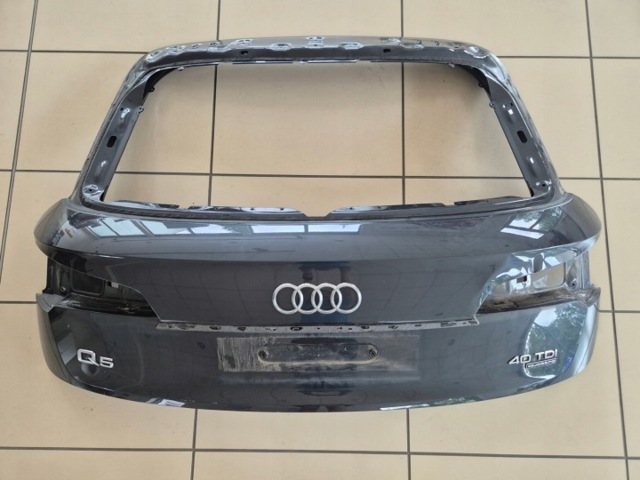 Задні двері багажника 80A827025ESTL VAG