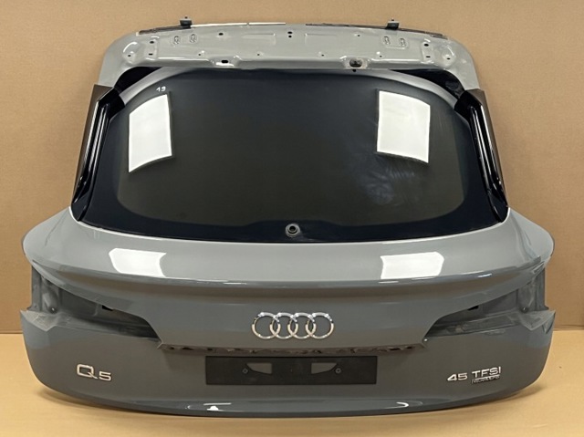 Двері багажника 80F827025 VAG