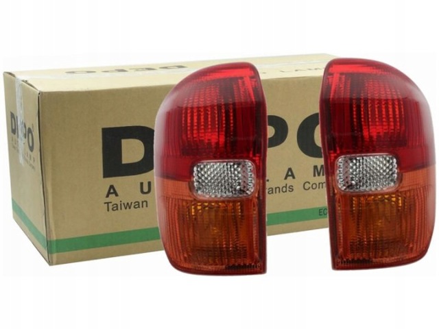 Ліхтар задній лівий 8156142060 TOYOTA