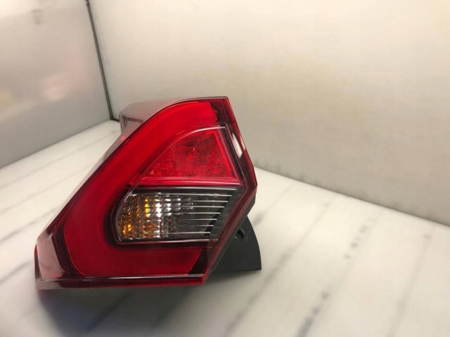 Ліхтар задній лівий Mitsubishi Eclipse CROSS
