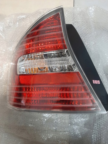Задня ліва фара 84201AG212 SUBARU