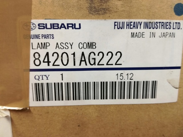 Задній правий стоп 84201AG222 SUBARU