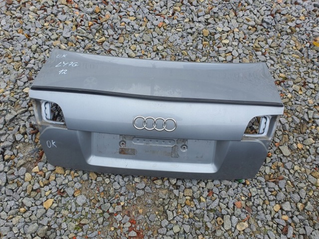 Двері багажника 8E5827023AA VAG