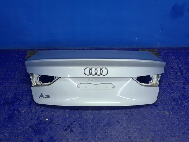 Кришка багажника кузова 8V5827025F VAG