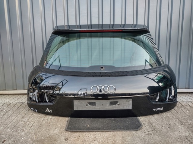Двері багажника 8X3827023 VAG