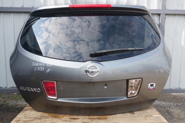 Двері багажника 90100CC00A NISSAN