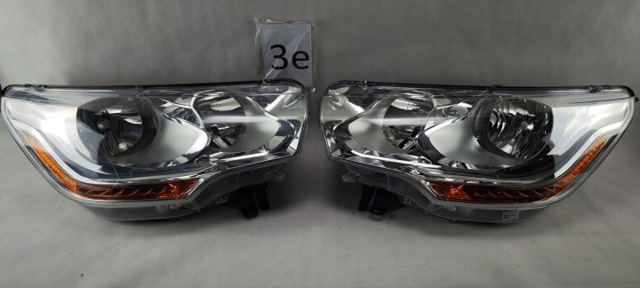 Фара передня права 9687304480 PEUGEOT