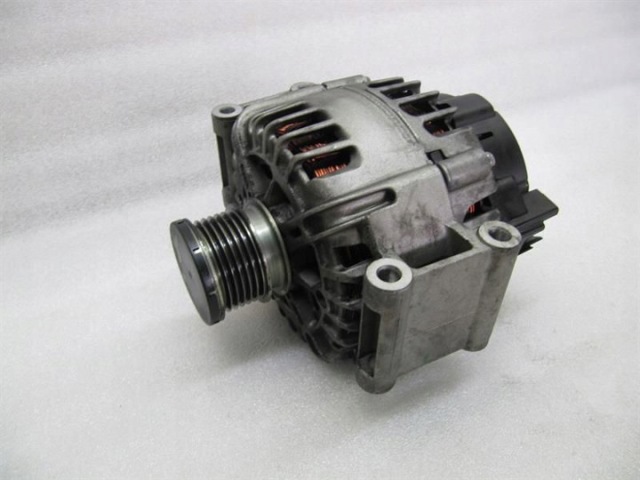 Генератор mercedes-benz oe a0009063000