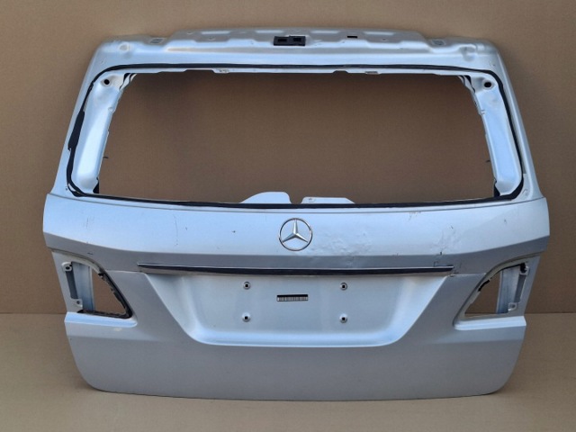 Двері багажника A1667400305 MERCEDES