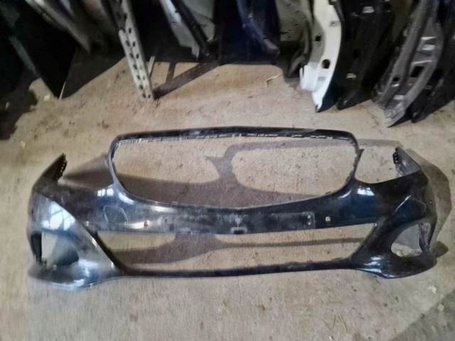 Кожух бампера переднього Mercedes C