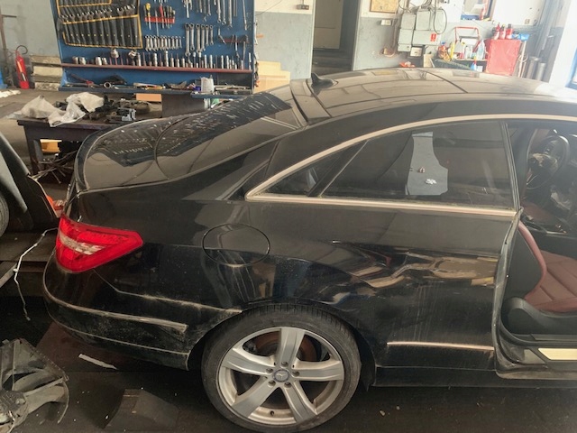 Кришка багажника кузова A2077500175 MERCEDES
