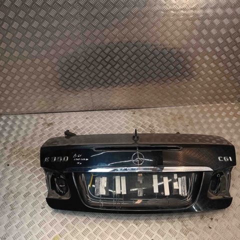 Кришка багажника кузова A2077501475 MERCEDES