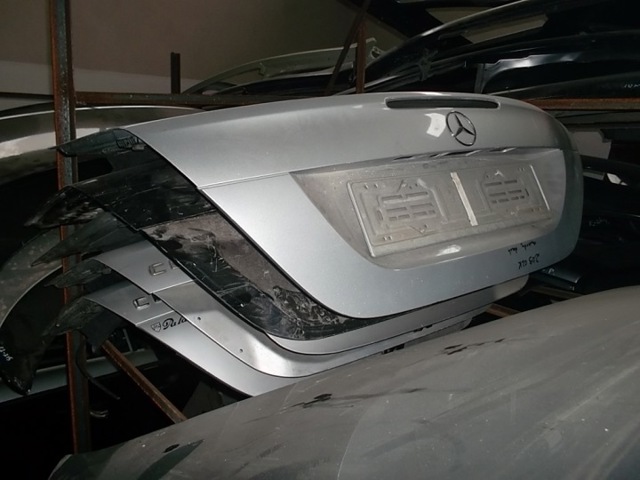 Кришка багажника кузова A2097500275 MERCEDES