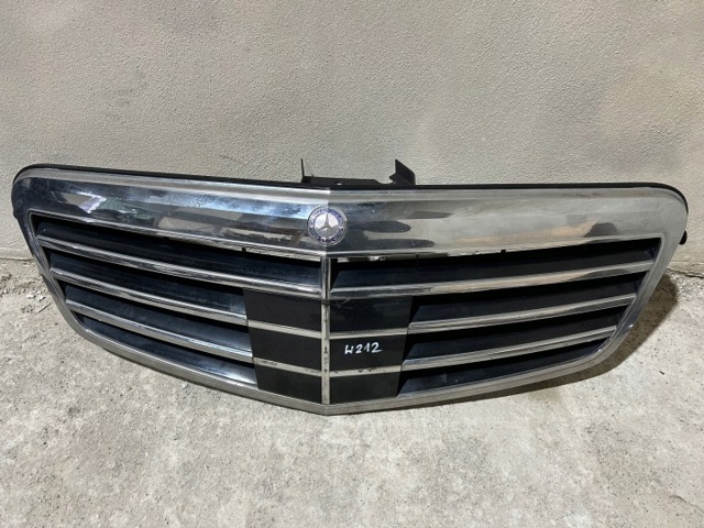 Облицювання радіатора A2128800383 MERCEDES