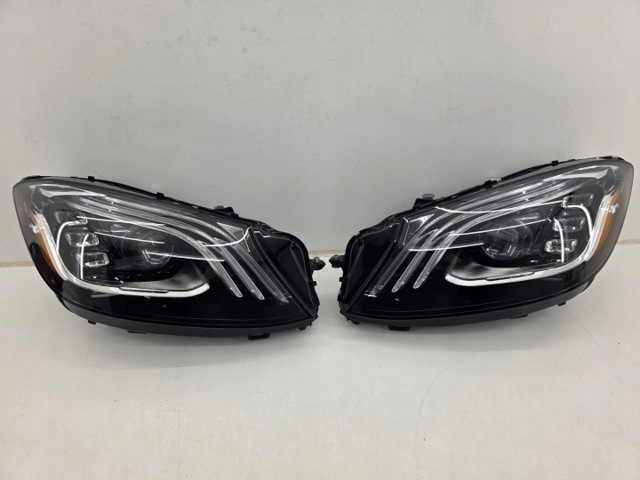 Фара правая A2229068804 MERCEDES