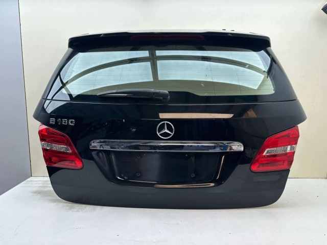 Задня ляда A2467400101 MERCEDES