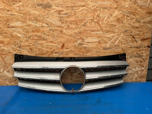 Решітка A6398800083 MERCEDES