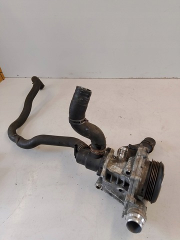 Насос системи охолодження A6512000501 MERCEDES