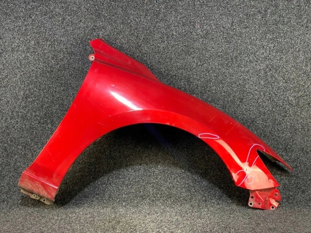 Переднє праве крило GHP952111A MAZDA