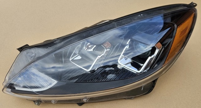 Фара основна права LJ6B13W030AH FORD