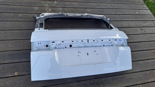 Задні двері багажника Land Rover Range Rover EVOQUE