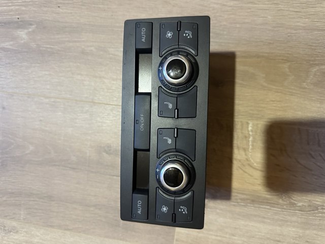 Апаратура регулювання контролю кондиціонування повітря 4L0919158AB VAG