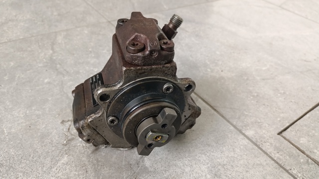 Насос паливний високого тиску (ПНВТ) - DIESEL 0445010019 BOSCH