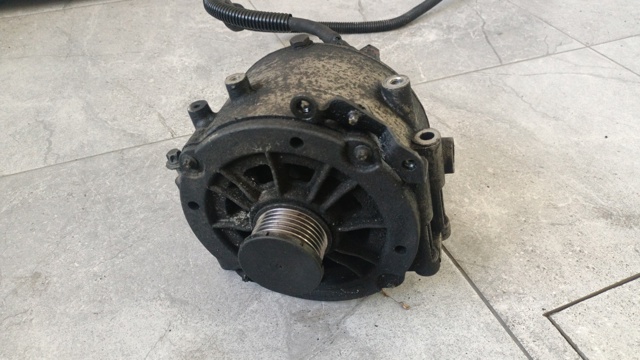 Генератор автомобільний A0001502550 MERCEDES