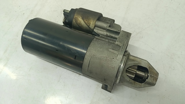 Стартер двигуна A0061516101 MERCEDES