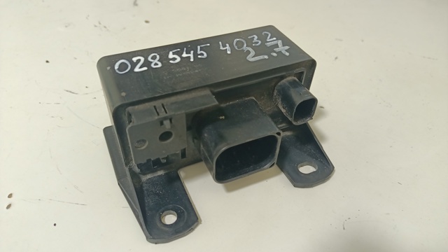 Реле накалу A0285454032 MERCEDES