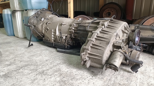 Раздатка (коробка роздавальна) A1632800800 MERCEDES