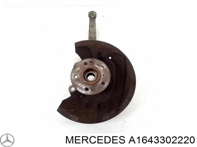 Цапфа поворотна права A1643302220 MERCEDES