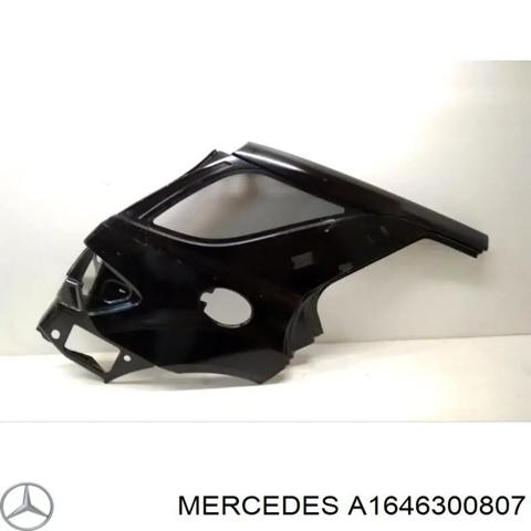 Крило заднє праве A1646300807 MERCEDES