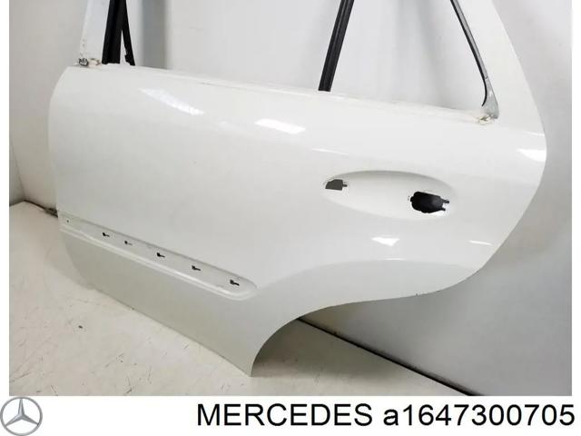 Двері пасажирськи задні ліві A1647300705 MERCEDES