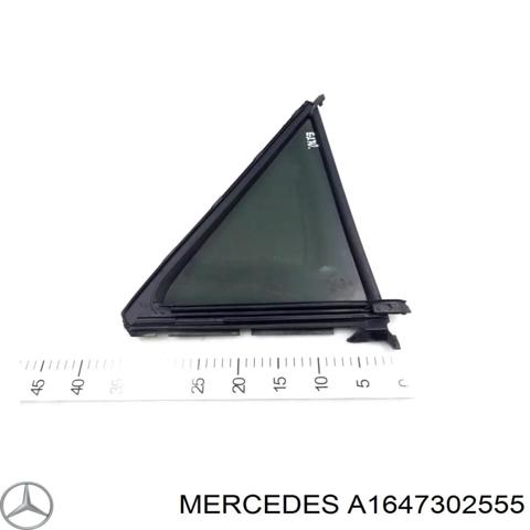 Кватирка дверей трикутник, задньої, лівої A1647302555 MERCEDES