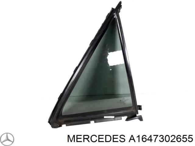 Кватирка двері трикутник, задня, права A1647302655 MERCEDES