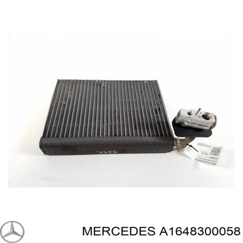 Радіатор опалювача салону A1648300058 MERCEDES