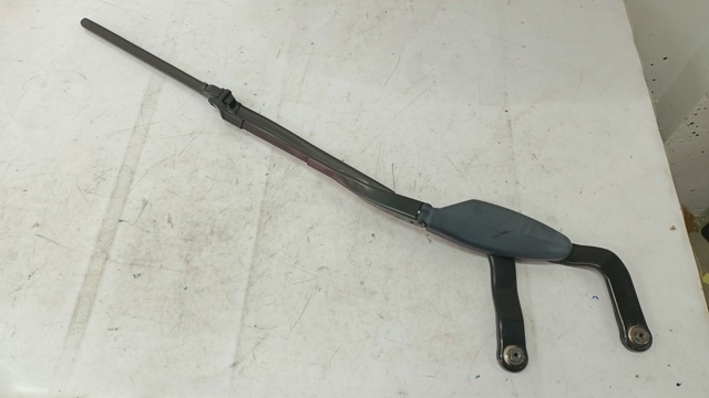 Важіль-поводок двірника лобового скла A2118200444 MERCEDES