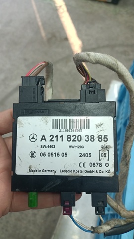 Блок управління відкриття кришки багажника A2118203885 MERCEDES