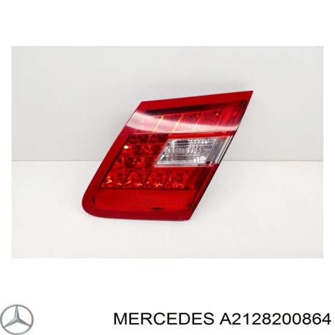 Стоп задній A2128200864 MERCEDES