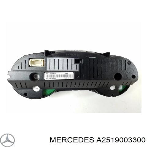 Щиток приладів A2519003300 MERCEDES