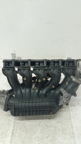 Колектор впускний A6120901937 MERCEDES