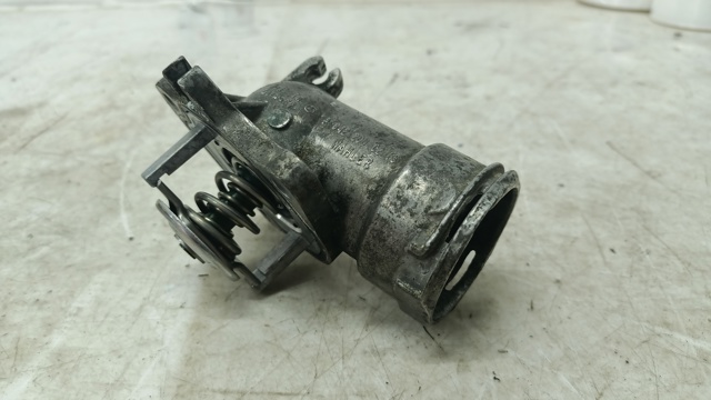 Кришка корпусу термостата A6422000215 MERCEDES