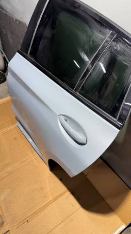 Двері задні в зборі 41517478344 BMW