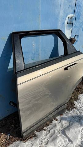 Двері задні, ліві LR091720 LAND ROVER