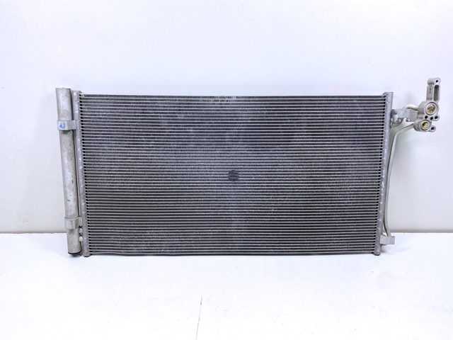Конденсатор системи охолодження системи K8D219710AB LAND ROVER