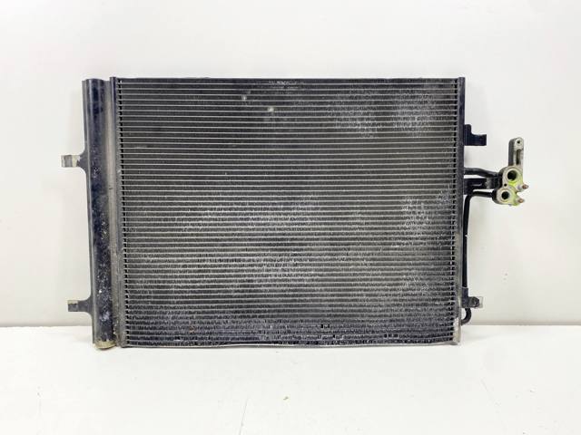 Радіатор охолодження кондиціонера LR023921 LAND ROVER