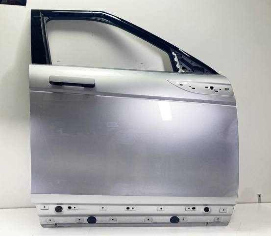 Пасажирські передні двері LR117201 LAND ROVER