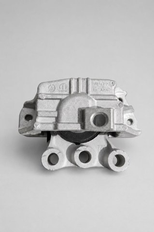 Права опора двигуна 68363755AA CHRYSLER